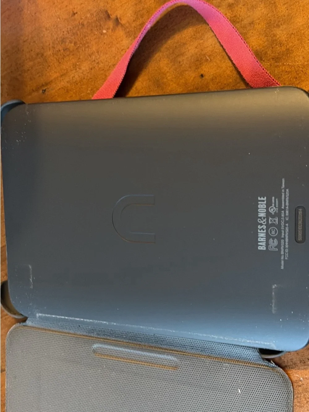 Barnes & Noble NOOK Black eReader with Gray Cover and Pink Strap